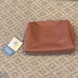 NWT Gap x Summer Fridays Cosmetic Case